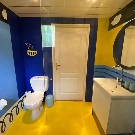 Kleurrijk Huisje Voor 5-personen Op De Veluwe シャレー ハルデルウェイク